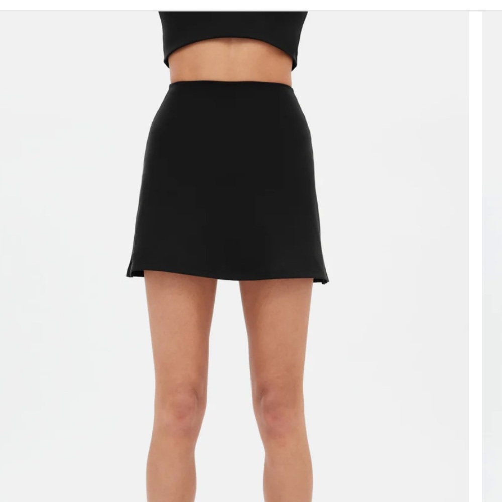 Girlfriend Collective Black Sport Skort - Picture 2 of 4